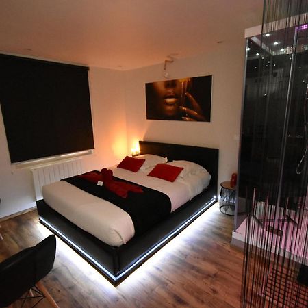 Spa Privatif Love Room, Le Hammam Et Bulles, Chez Nuits Chartraines شارتر المظهر الخارجي الصورة