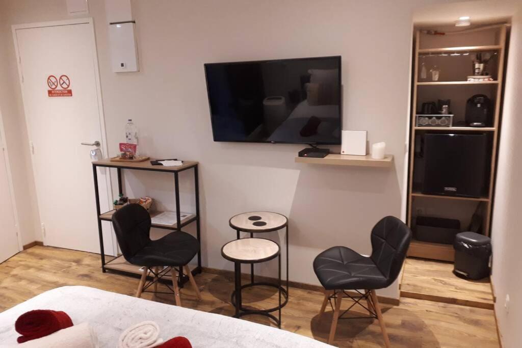 Spa Privatif Love Room, Le Hammam Et Bulles, Chez Nuits Chartraines شارتر المظهر الخارجي الصورة