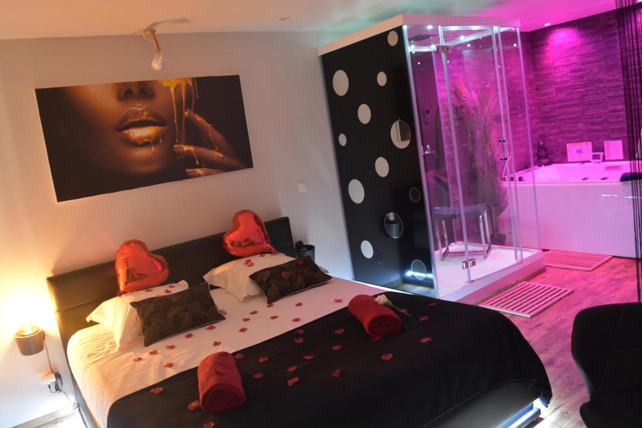 Spa Privatif Love Room, Le Hammam Et Bulles, Chez Nuits Chartraines شارتر المظهر الخارجي الصورة