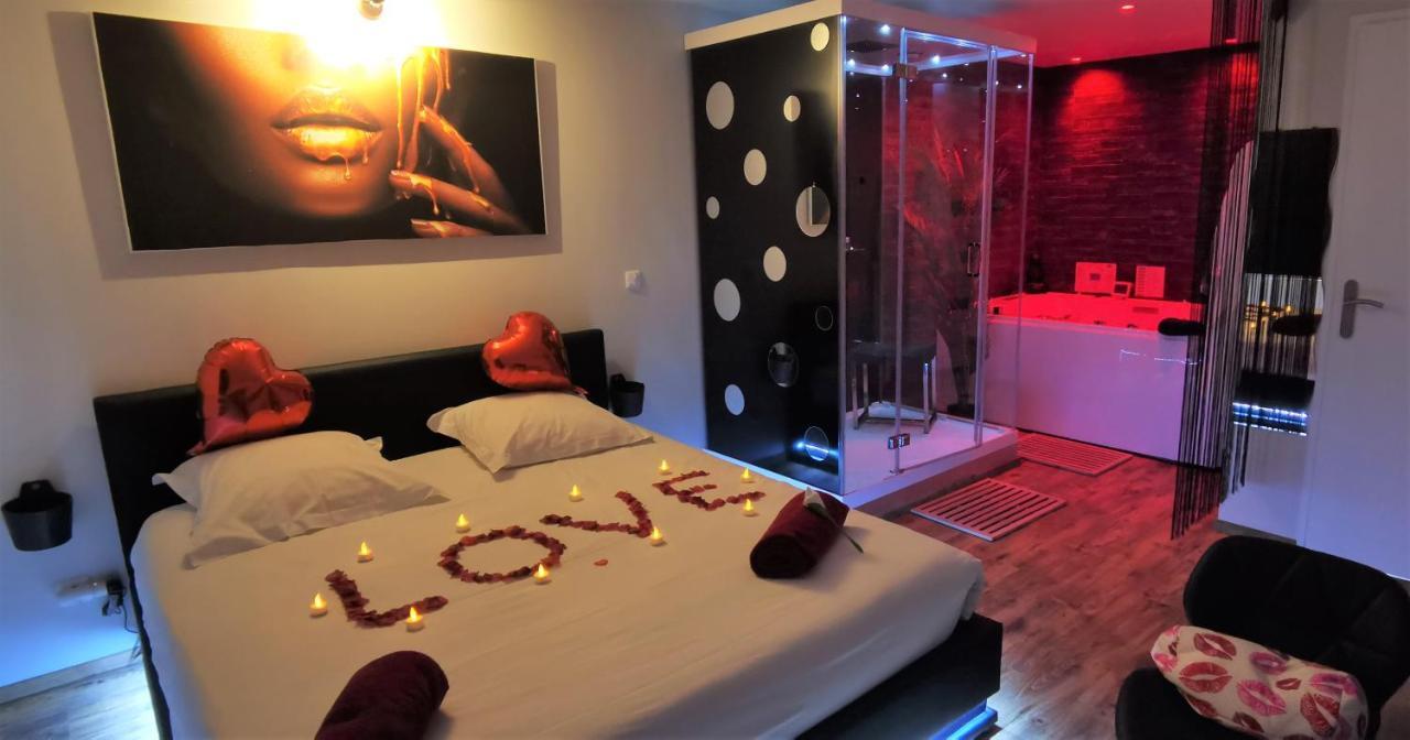 Spa Privatif Love Room, Le Hammam Et Bulles, Chez Nuits Chartraines شارتر المظهر الخارجي الصورة