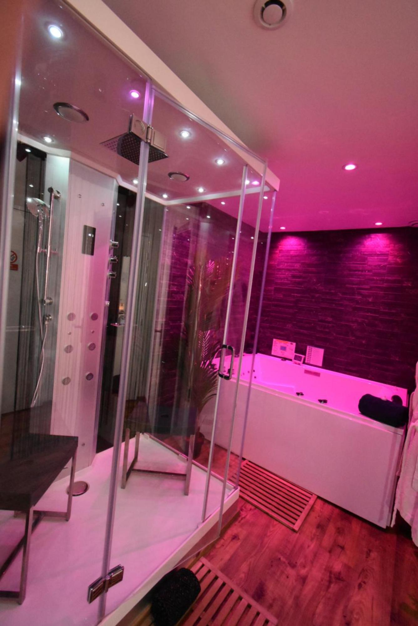 Spa Privatif Love Room, Le Hammam Et Bulles, Chez Nuits Chartraines شارتر المظهر الخارجي الصورة